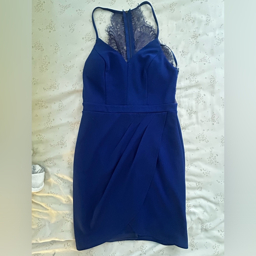 City vibe bodycon lace back dress